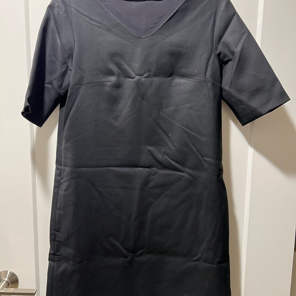 Black Short Sleeve Dress